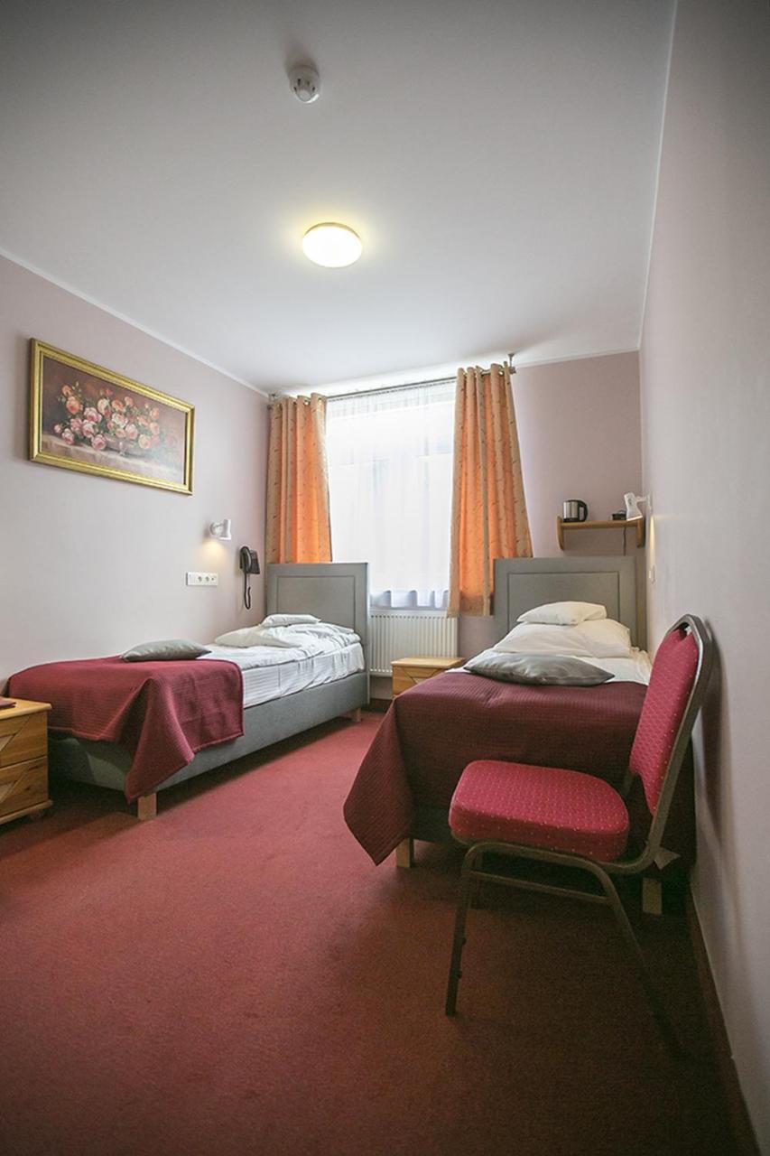 ביילסק פודלסיה Hotel Unibus מראה חיצוני תמונה